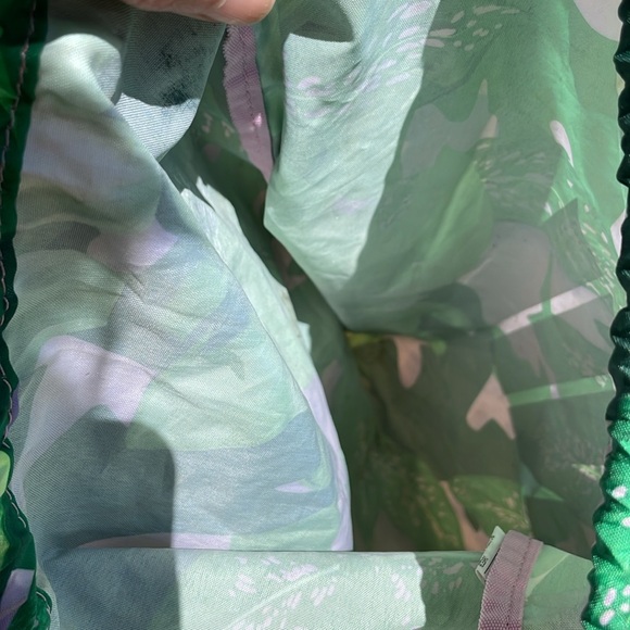 Nike Drawstring Bag - Picture 3 of 4